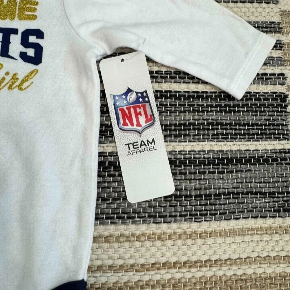 NFL Team Apparel Baby Bodysuit New England Patriots Long Sleeve White Size 3/6